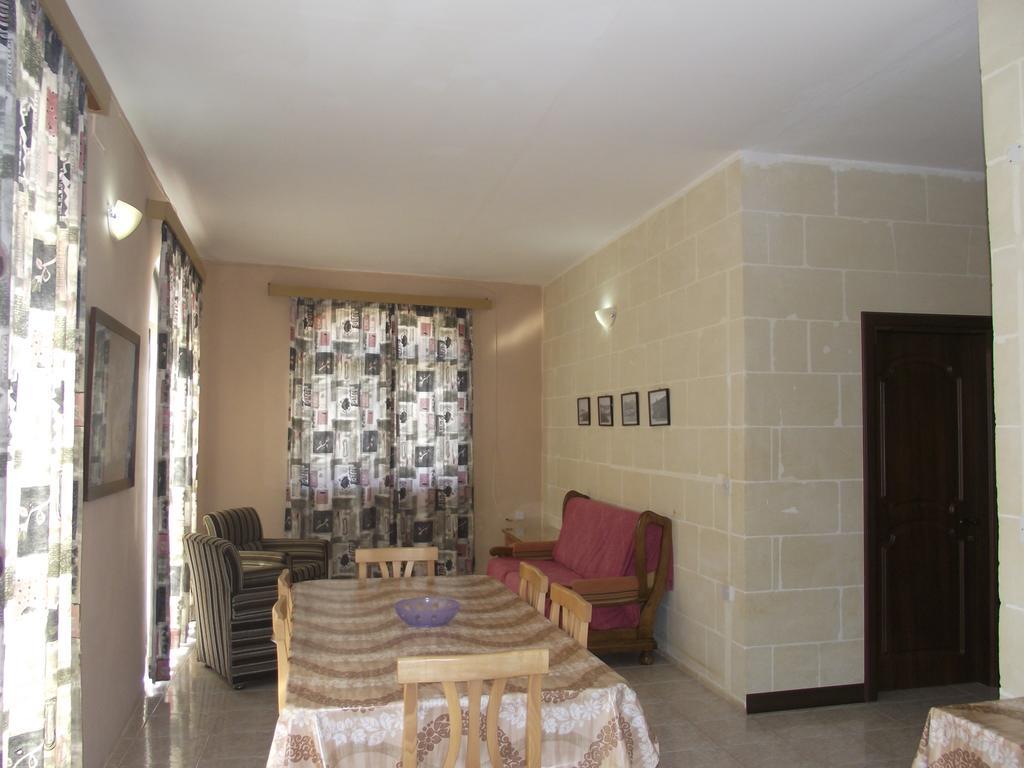 Sunset Seaview Accommodation 마살폰 외부 사진