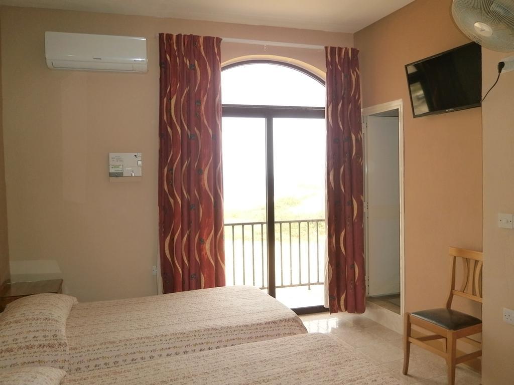 Sunset Seaview Accommodation 마살폰 외부 사진