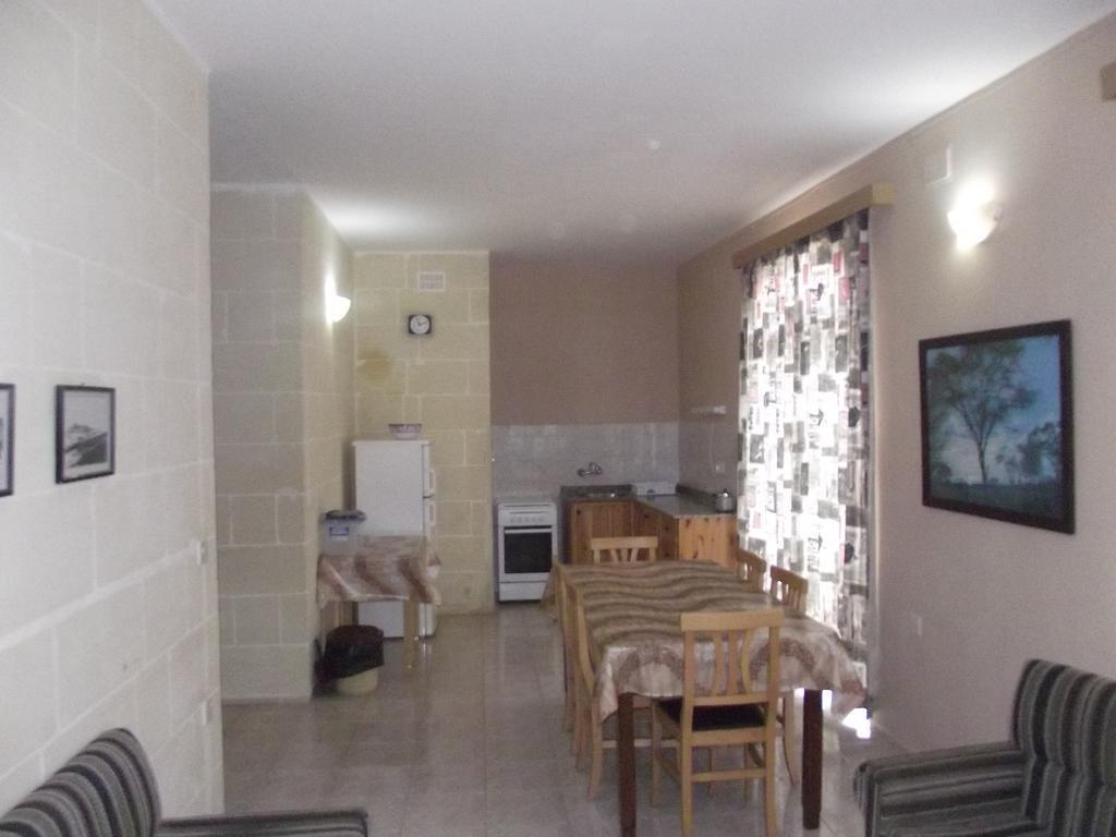 Sunset Seaview Accommodation 마살폰 외부 사진